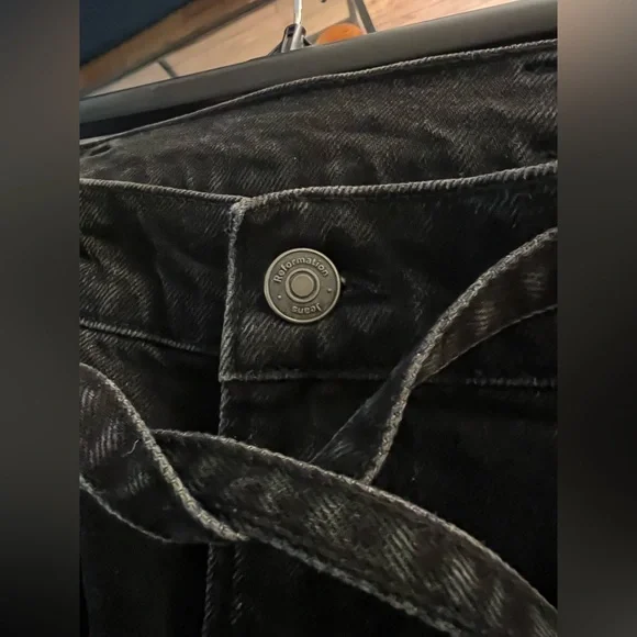 REFORMATION ROSSI HIGH RISE JEANS - Picture 4 of 6